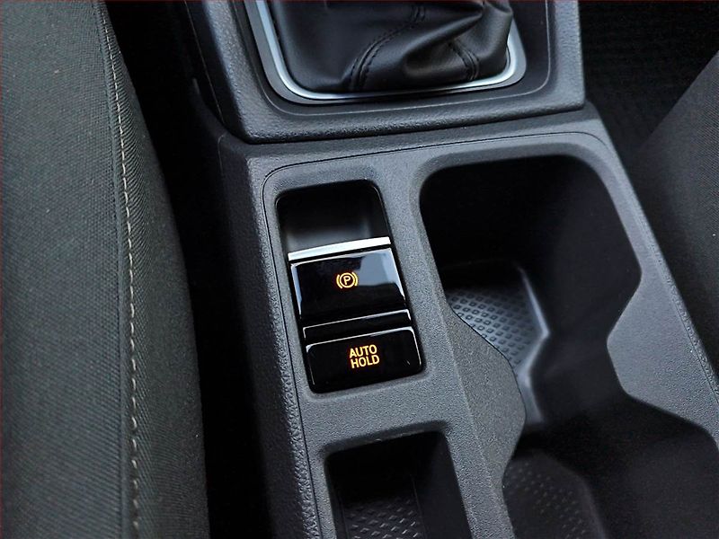 Ford Tourneo Connect (2022) Titanium 2.0 EcoBlue, 5Míst - fotka 17 z 18