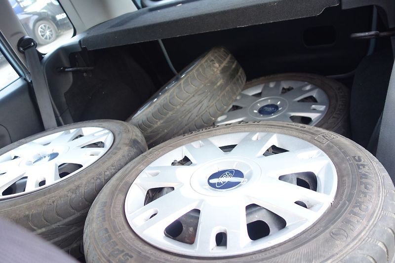 Ford Fusion 1,4i NAJ.100000km STK07/2028! - fotka 18 z 30