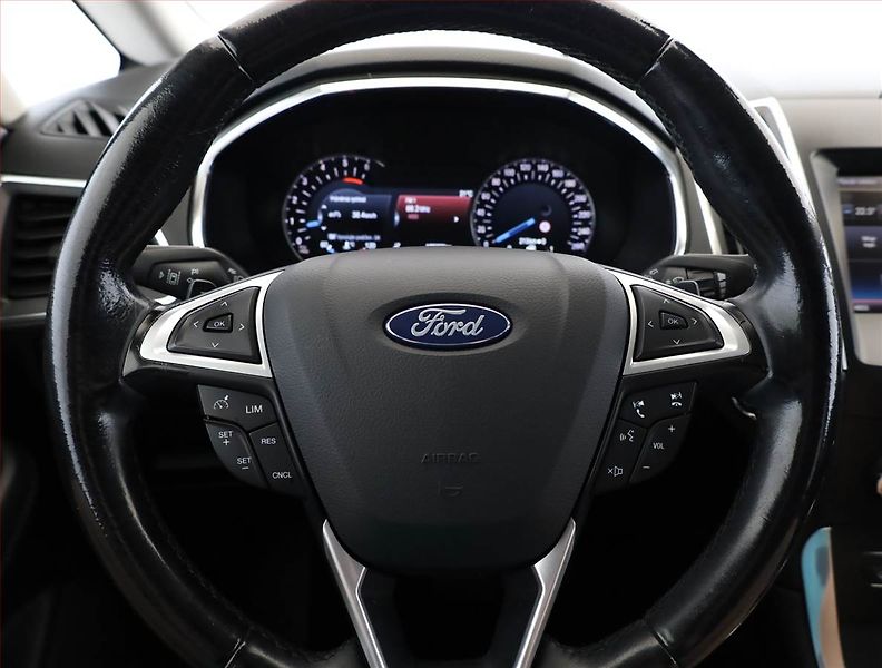 Ford S-MAX (2015) 2.0 TDCi, Automat, Navi - fotka 8 z 20