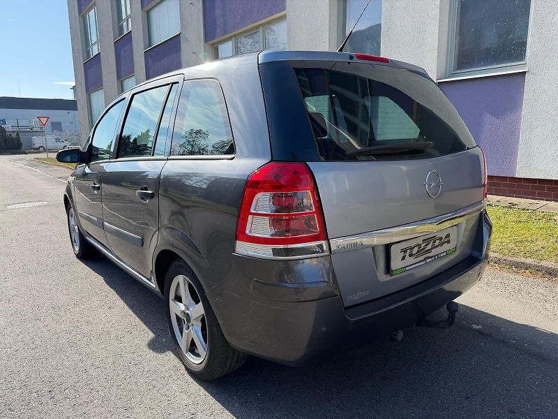 Opel Zafira 1,6 16V 7- místný + pneu  - fotka 3 z 24