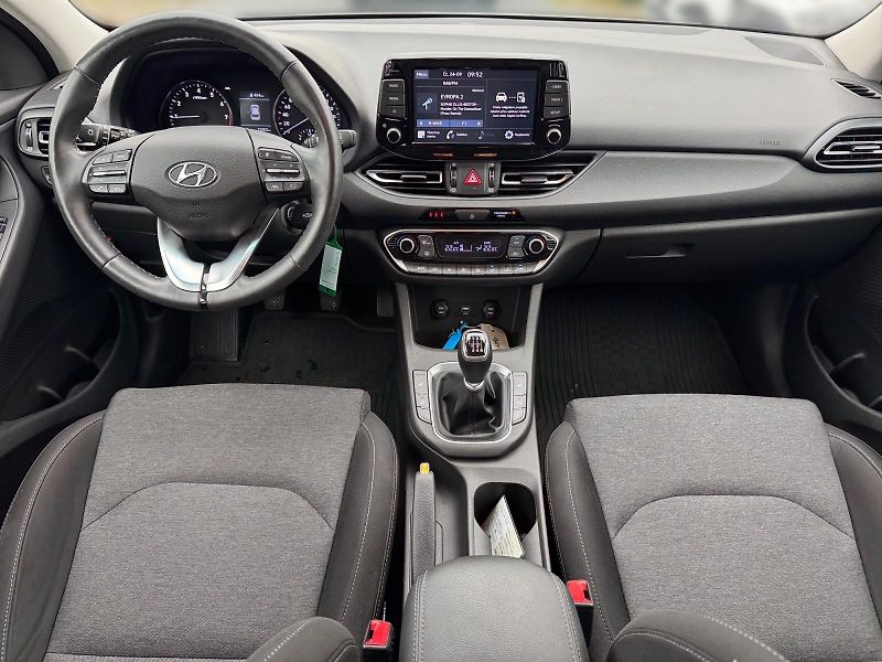 Hyundai i30 (2023) SMART 1.0TGDI 88kW CZ DPH - fotka 9 z 11