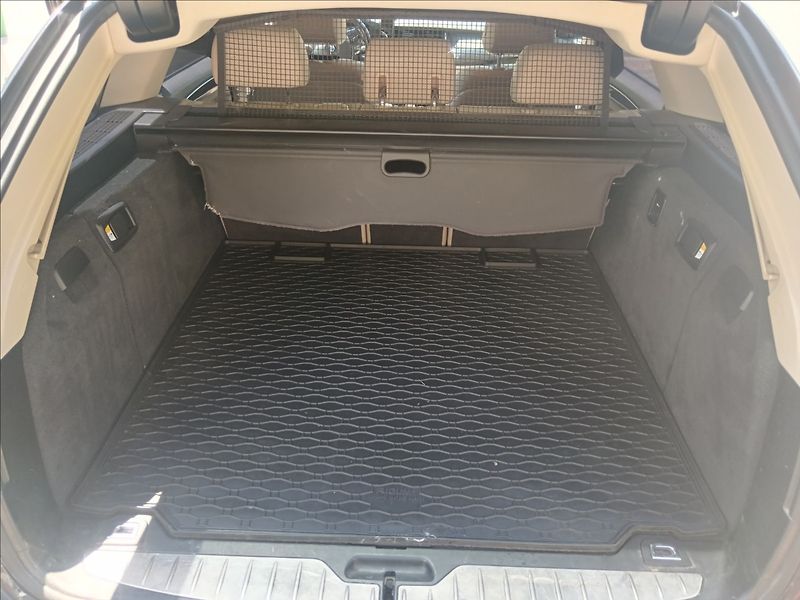 BMW Řada 5 2,0 525D Xdrive - fotka 24 z 24