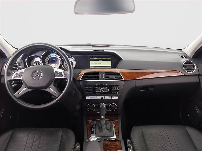 Mercedes-Benz Třídy C (2011) C 250 CDI 4MATIC, 4X4 - fotka 8 z 23