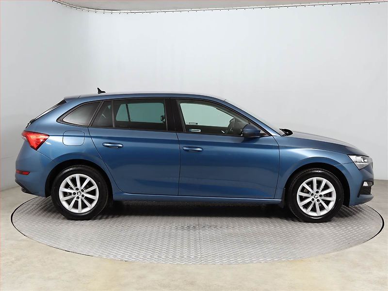 Škoda Scala (2021) Ambition 1.5 TSI, ČR,1.maj - fotka 6 z 18