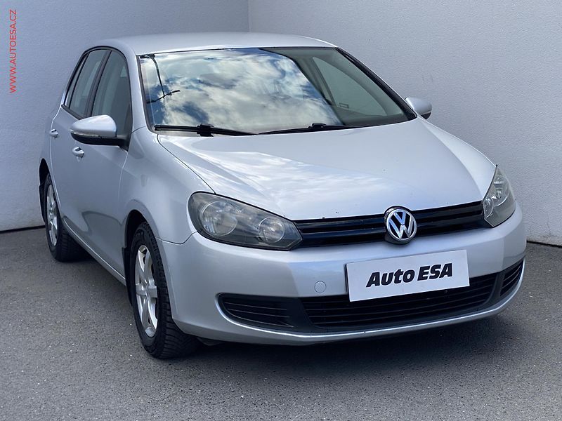 Volkswagen Golf (2010) 1.6 TDi, ČR, Trendline, AC - fotografie inzerátu