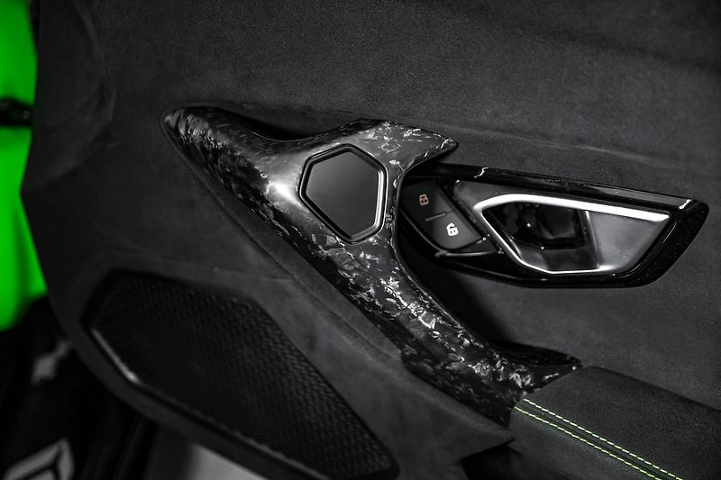 Lamborghini Huracán Performante - fotka 27 z 29