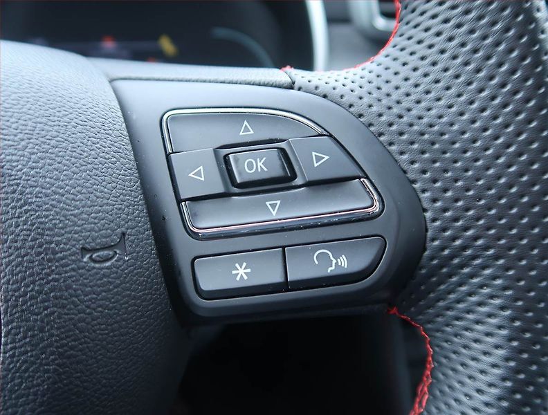 MG ZS (2024) 1.0 Turbo - fotka 21 z 24