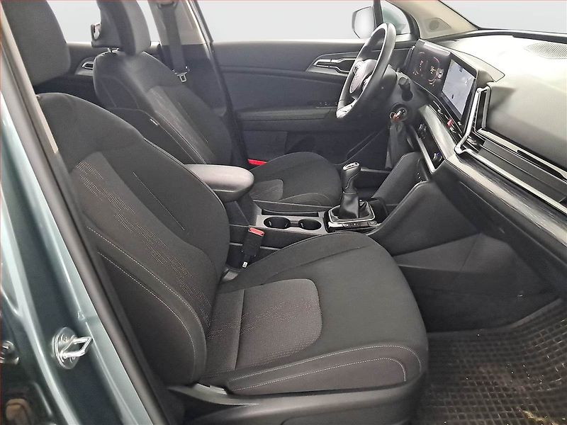 Kia Sportage (2023) 1.6 T-GDI - fotka 9 z 17