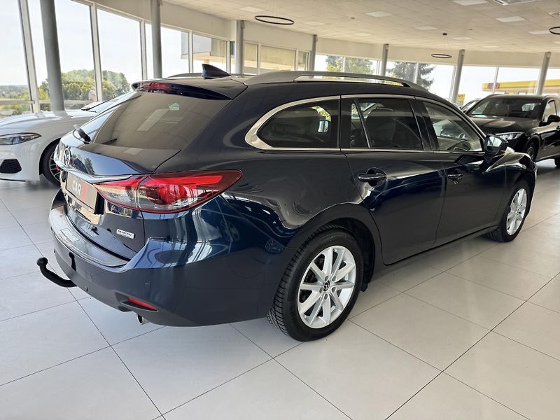 Mazda 6 2,2 SkyActiv-D*129kW*4x4*AUT - fotka 5 z 39