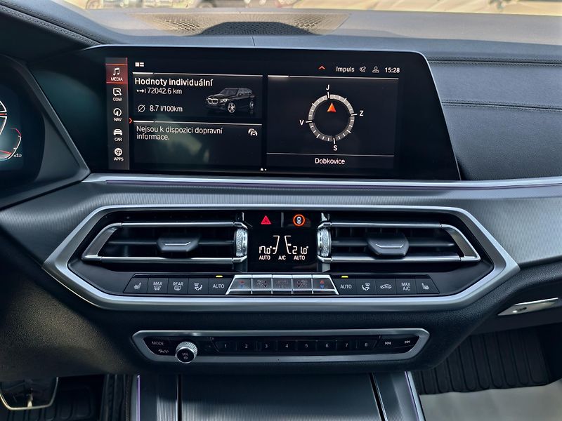 BMW X5 xDrive40d 250kW M-PAKET, DPH - fotka 13 z 28