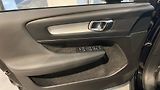 Volvo XC40 CORE, B3 FWD, 120+10 kW / 163+ - náhled 24