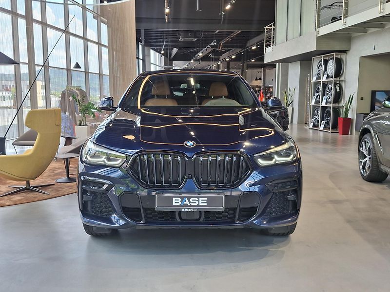 BMW X6 xDrive40d M-Sport - fotka 2 z 28