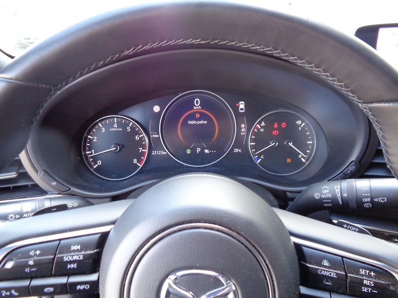 Mazda 3 122PS,AT,Exc-line,p.Style,z.pn - fotka 11 z 26