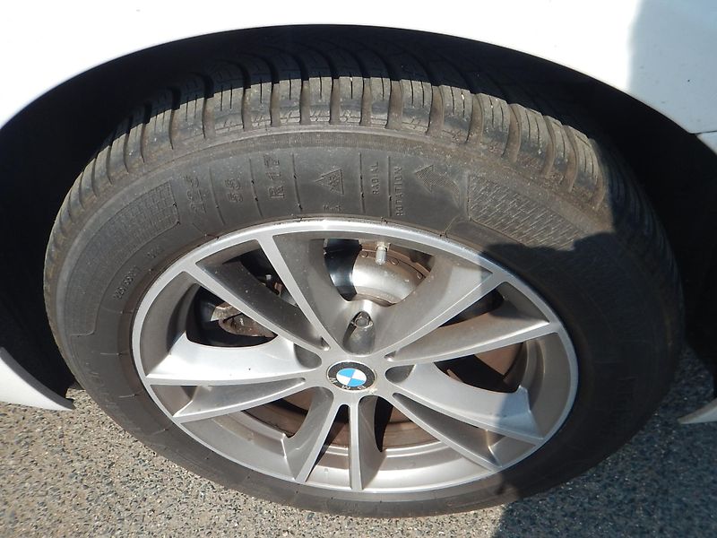 BMW Řada 5 520D XDRIVE - fotka 16 z 26
