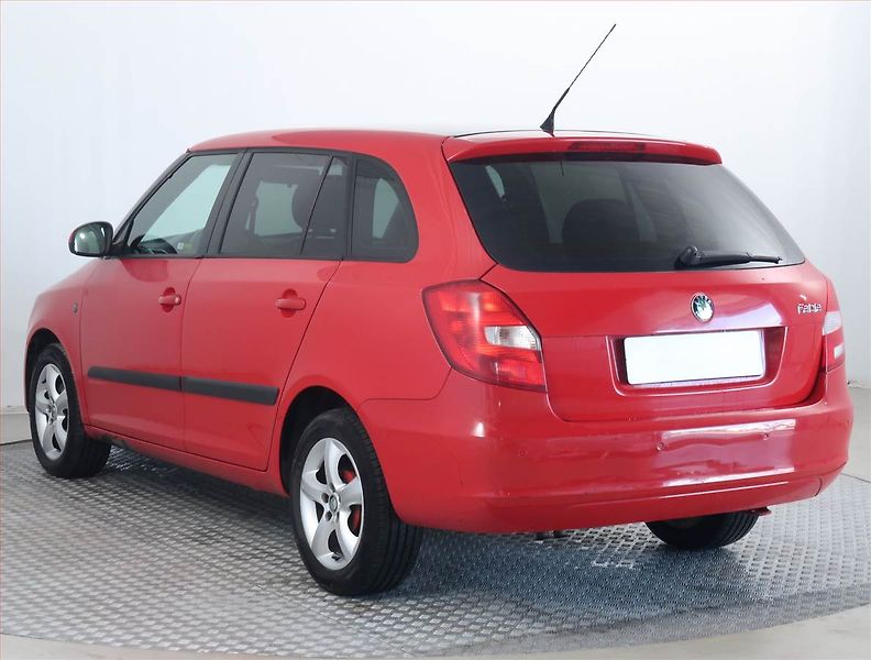 Škoda Fabia (2008) Ambition 1.4 TDI, nová STK - fotka 4 z 14