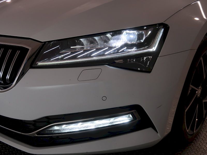 Škoda Superb (2021) STYLE PLUS 2.0TDI 147KW DSG 4x - fotka 10 z 40
