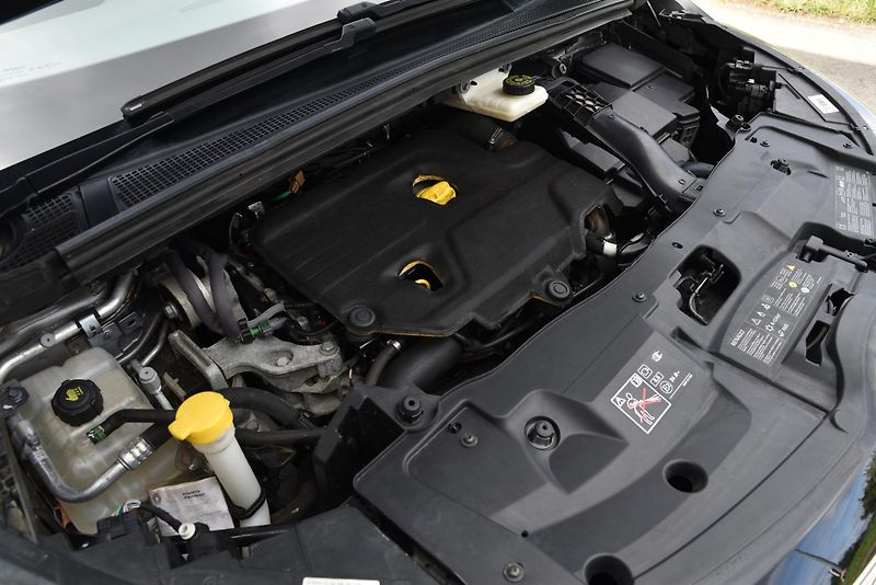 Renault Espace 1.6 dCi 160 A/T ENERGY INTENS - fotka 48 z 50