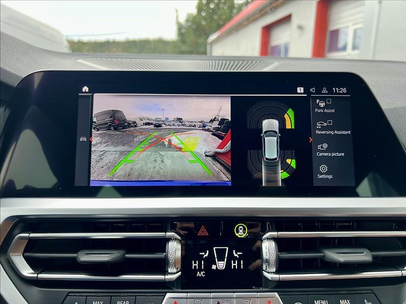 BMW Řada 3 330D xDrive M SPORT záruka - fotka 34 z 57