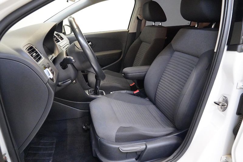 Volkswagen Polo - fotka 11 z 25