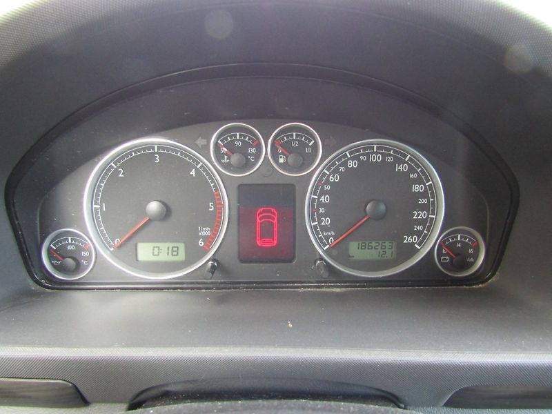 Seat Alhambra (2006) 2.0 TDI 103kW - fotka 28 z 34