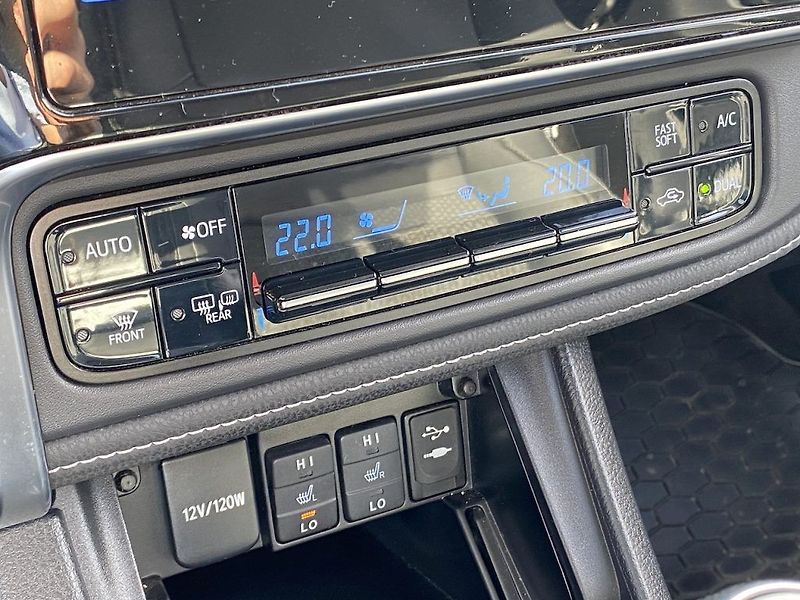 Toyota Corolla 1.6i, ČR, Executive, záruka - fotka 14 z 18