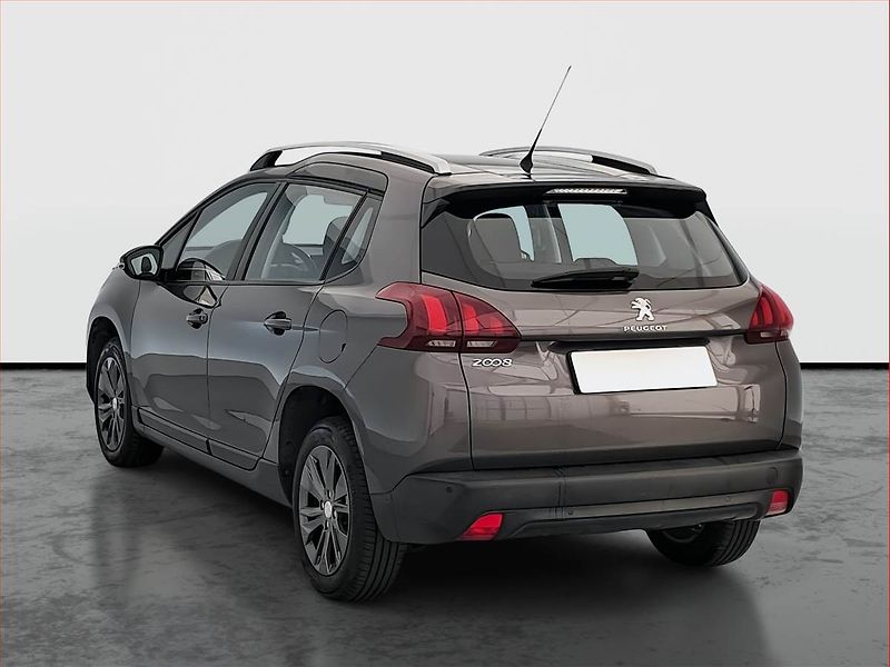 Peugeot 2008 (2018) 1.2 PureTech, Serv.kniha - fotka 4 z 17
