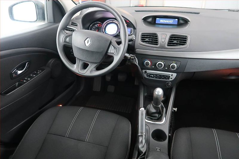 Renault Fluence (2013) 1.6 16V, Serv.kniha, Tempomat - fotka 7 z 20