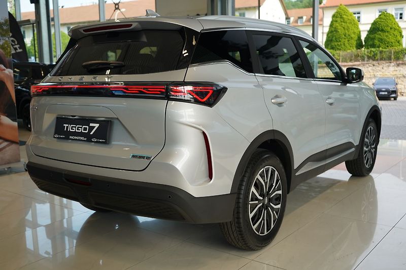 Chery Tiggo 7 PHEV UNIQUE 1.5 TGDI HEV - fotka 7 z 34