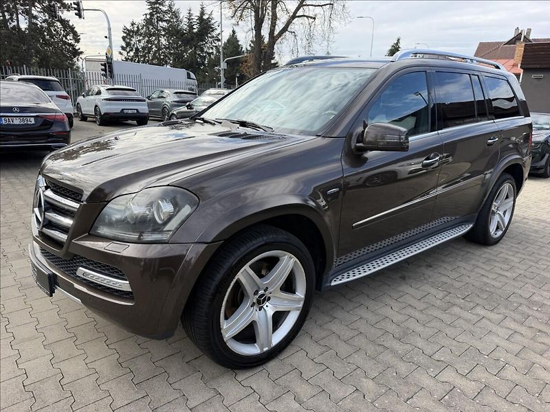 Mercedes-Benz GL 350 CDI 4Matic AMG - fotka 8 z 30