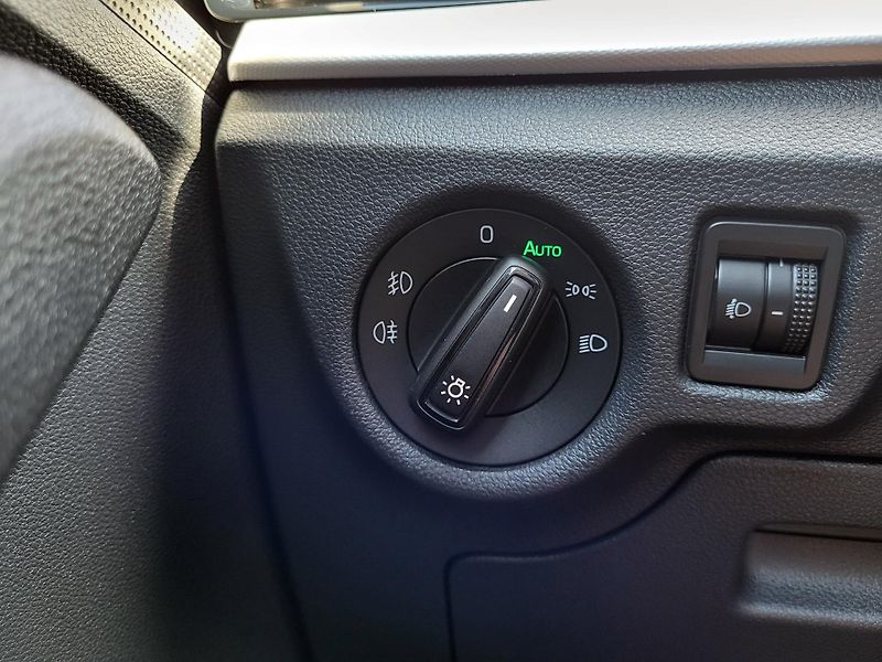 Škoda Scala 1.5 TSI 110kW AMBITION *ČR - fotka 22 z 46