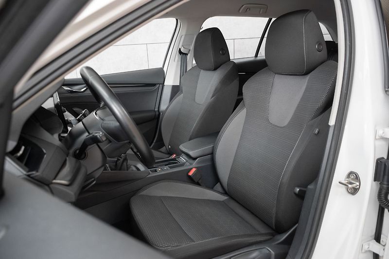 Škoda Octavia 1.0 TSI AMBITION+*DPH*ČR 1.MAJ - fotka 10 z 39