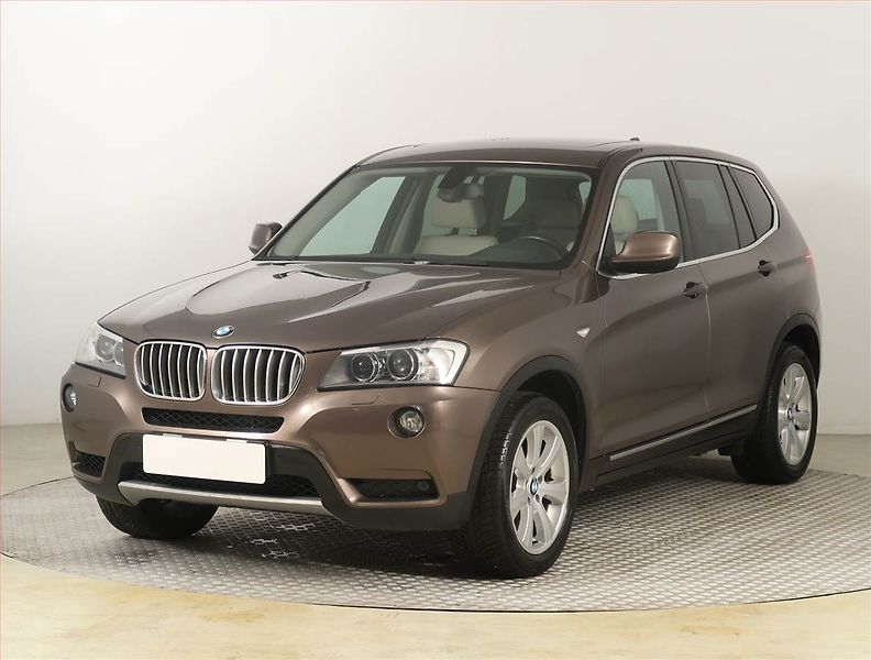 BMW X3 (2012) xDrive35d, 4X4, Automat, ČR - fotka 2 z 27