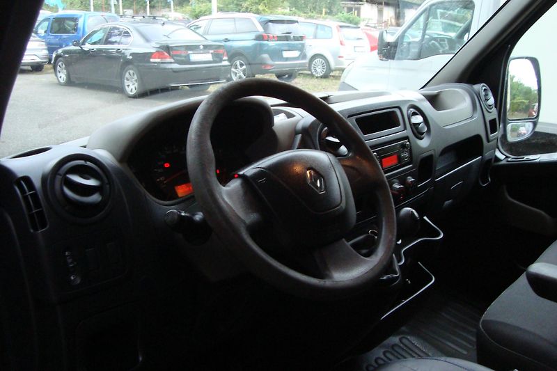 Renault Master (2014) 2.3 125 DCi, ČR, STK+ME 5/2028 - fotka 33 z 44