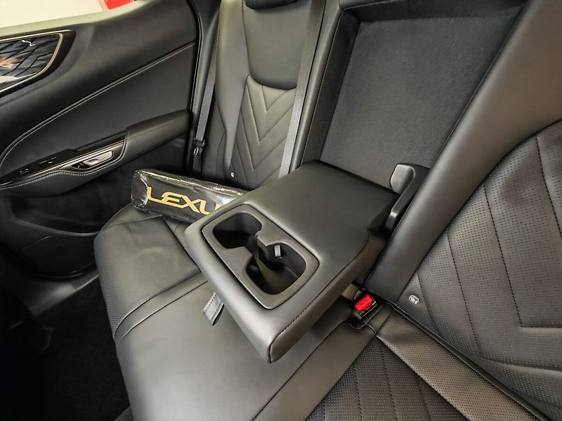 Lexus NX 350h 350h PRESTIGE - fotka 37 z 45