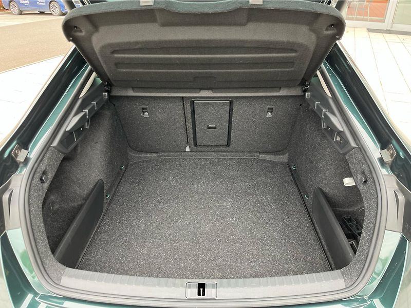 Škoda Octavia 1.5 TSI 110kW TOP SELECTION - fotka 27 z 28
