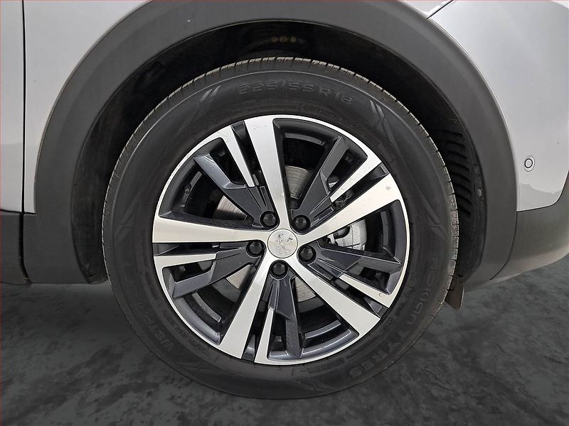 Peugeot 3008 (2020) 1.5 BlueHDi, Navi, Tempomat - fotka 15 z 22
