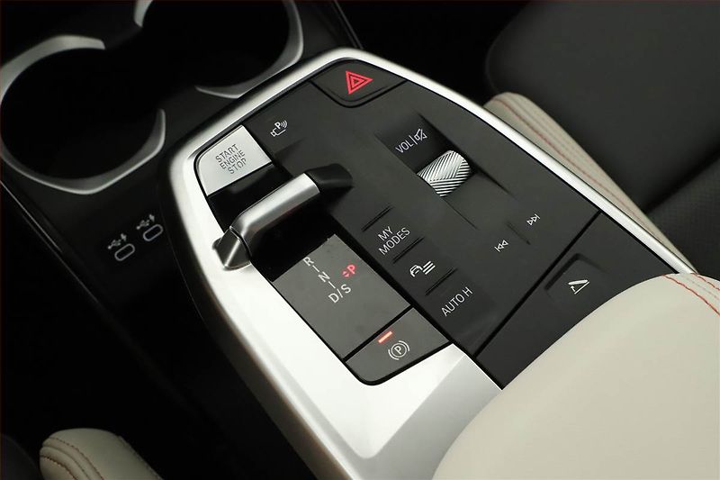 BMW X2 (2024) sDrive20i - fotka 14 z 20