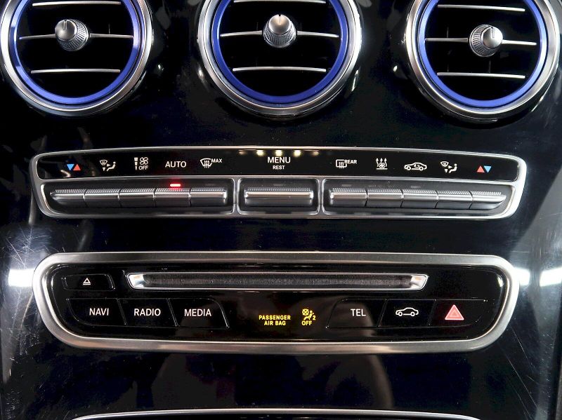 Mercedes-Benz GLC (2017) AMG 350D 190KW 4x4 TAŽNÉ BURMA - fotka 26 z 37