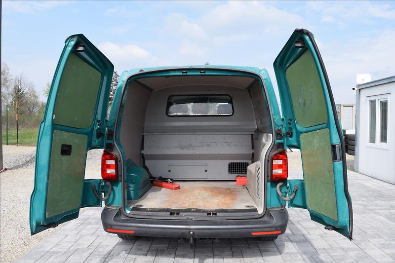 Volkswagen Transporter 2,0 TDI 110KW KLIMA TAŽNÉ - fotka 23 z 48