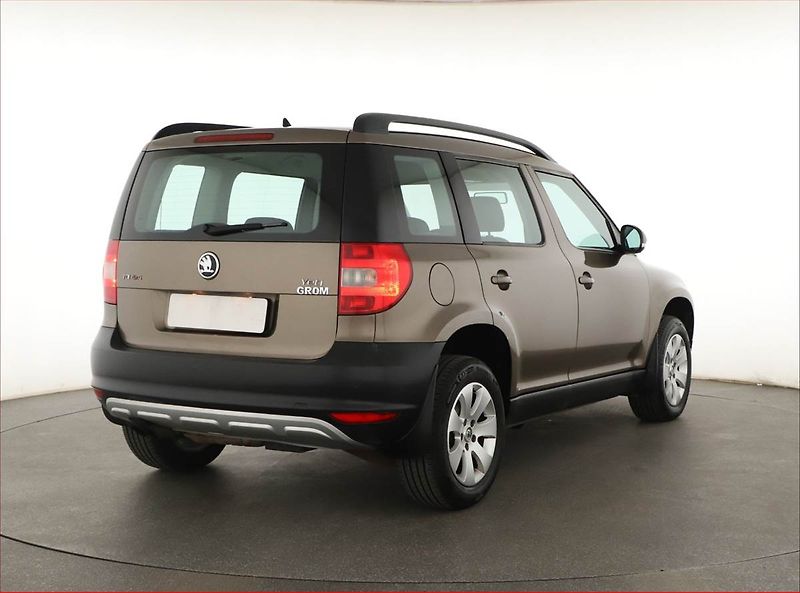 Škoda Yeti (2009) 2.0 TDI, 4X4, Serv.kniha - fotka 5 z 12