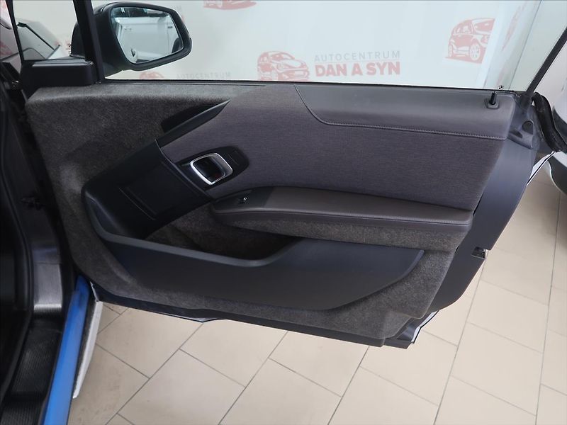 BMW i3 0,7 REX 60AH 125KW - fotka 12 z 32
