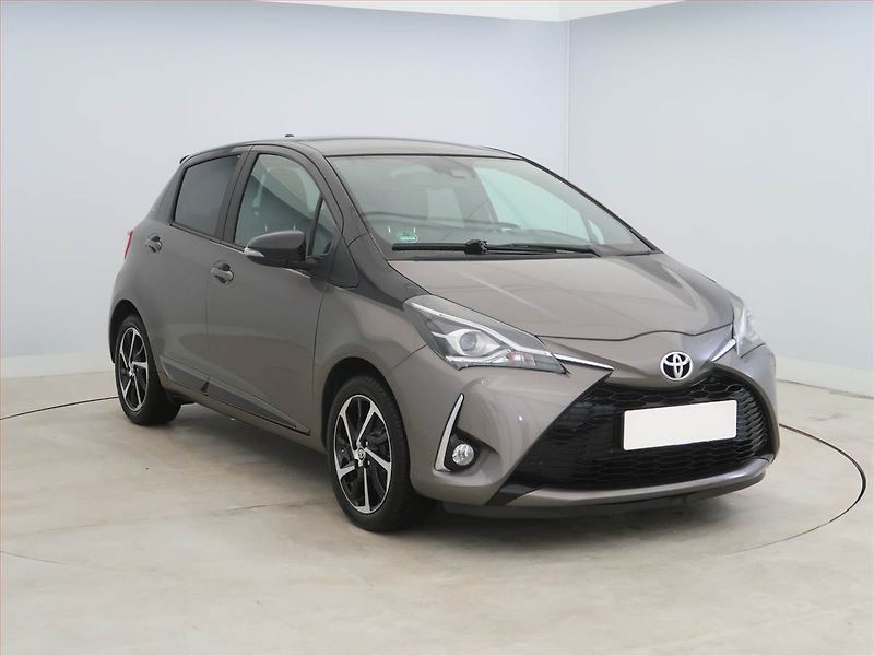 Toyota Yaris (2020) 1.5 Dual VVT-i, ČR,1.maj - fotografie inzerátu