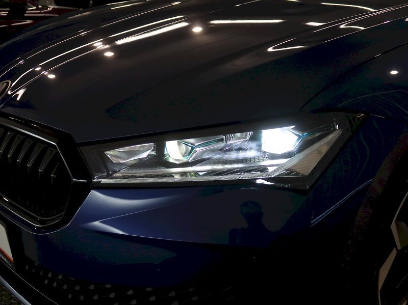 Škoda Superb (2025) SPORTLINE 2.0TDI 142KW 4x4 DSG - fotka 10 z 49