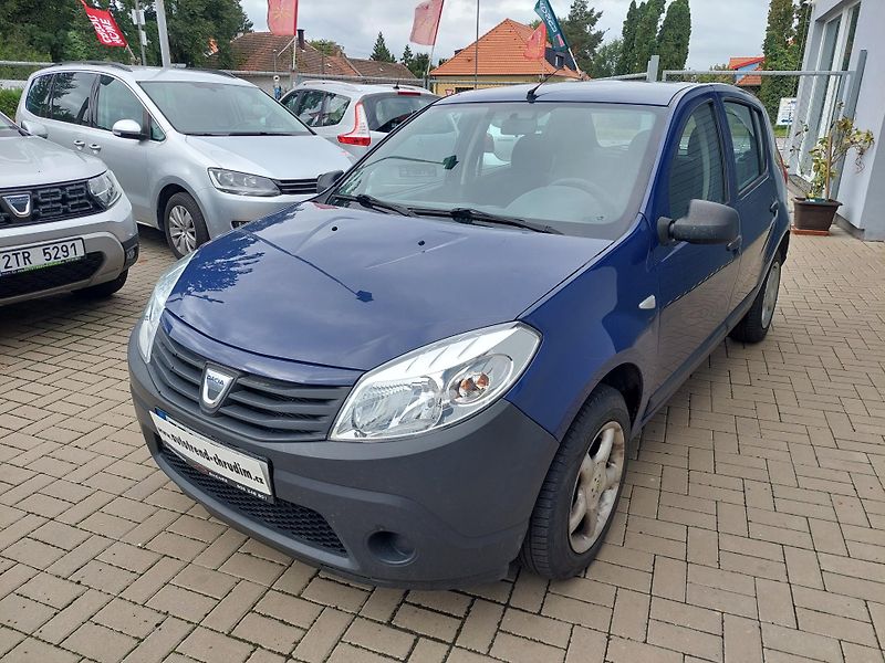Dacia Sandero (2009) 1.2i-16v - fotka 1 z 17