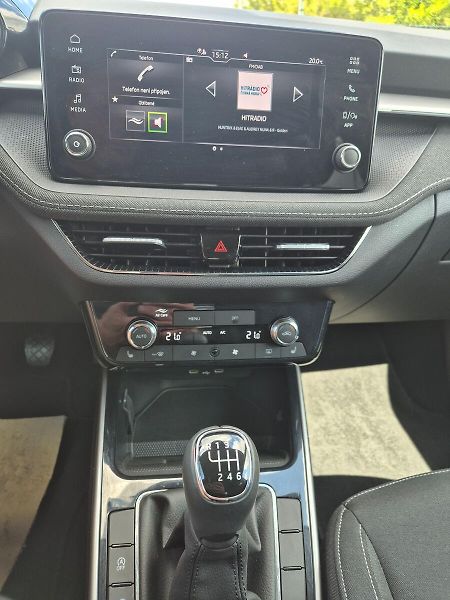 Škoda Fabia 1,0 TSI 85kW Top Selection, zá - fotka 18 z 27