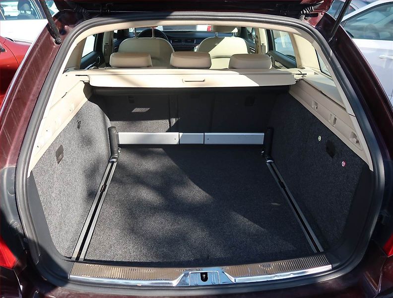 Škoda Superb (2010) 2.0 TDI, Serv.kniha, Xenony - fotka 13 z 21