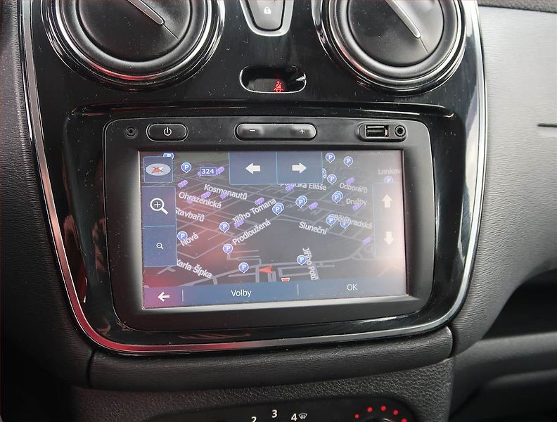 Dacia Lodgy (2019) Stepway 1.6 SCe, LPG, 7 míst - fotka 13 z 19