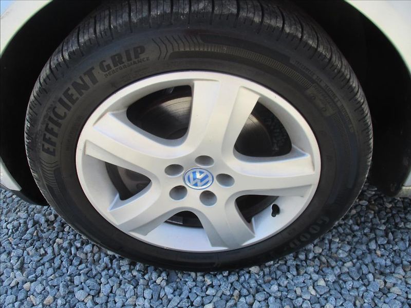 Volkswagen Golf 1,9 TDi,96kW,digiklima,servis, - fotka 20 z 26