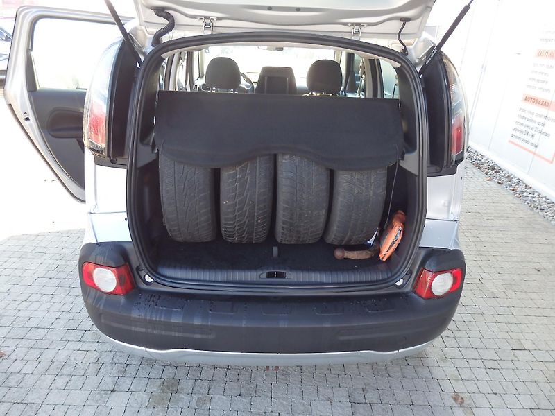 Citroën C3 Picasso 1.4i KLIMATIZACE, ESP - fotka 8 z 15