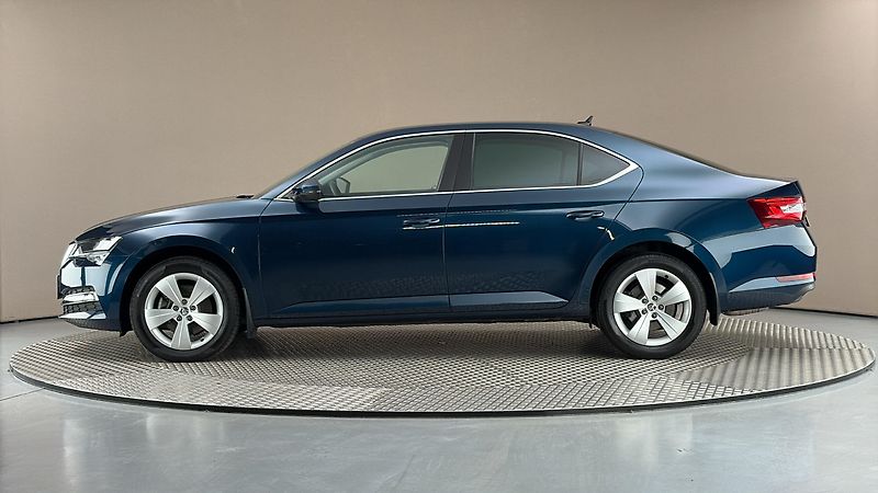 Škoda Superb 2.0 TDI DSG Style - fotka 4 z 28